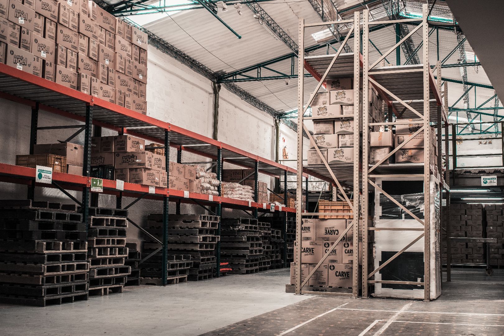 Seizing a Huge Number of Suspected Counterfeit Products Sold via Livestream